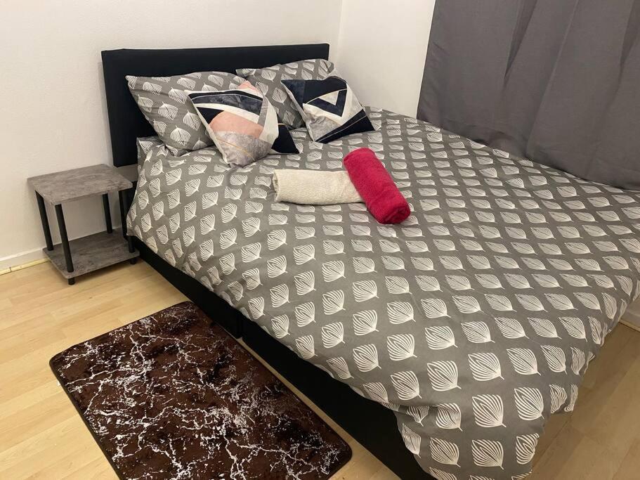 2 Bedroom Flat Camberwell Grove Лондон Экстерьер фото