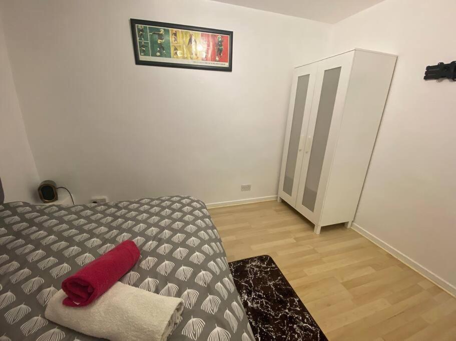 2 Bedroom Flat Camberwell Grove Лондон Экстерьер фото